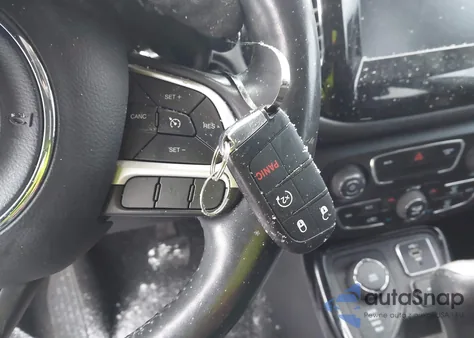 2019 Jeep Compass Altitude 4X4 из США, поврежденный, VIN 3C4NJDBB6KT807122